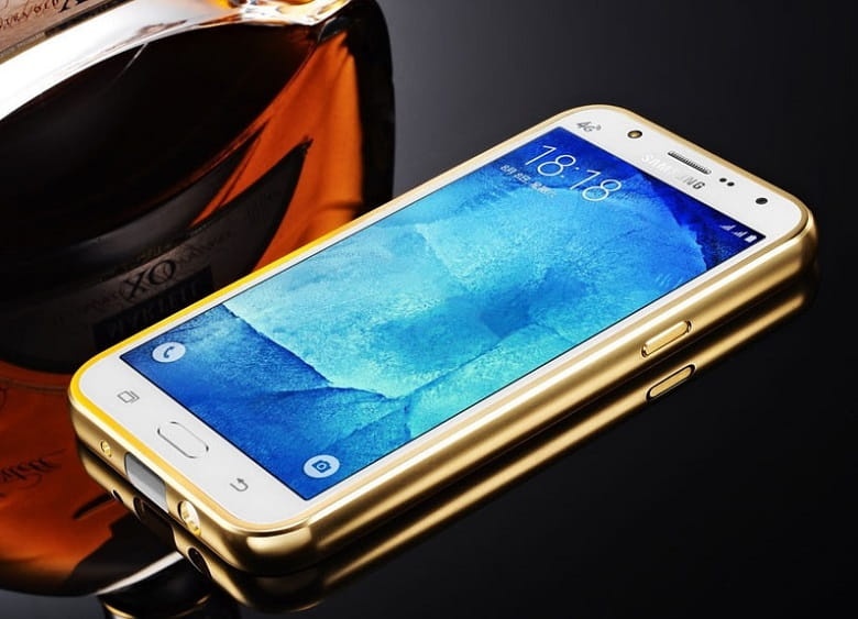 Etui Mirror Case Samsung Galaxy A3 2016 - Srebrny